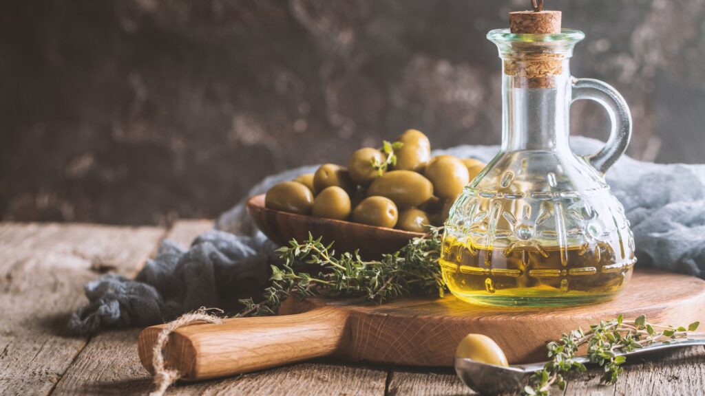 olio evo olio extravergine di oliva olive verdi
