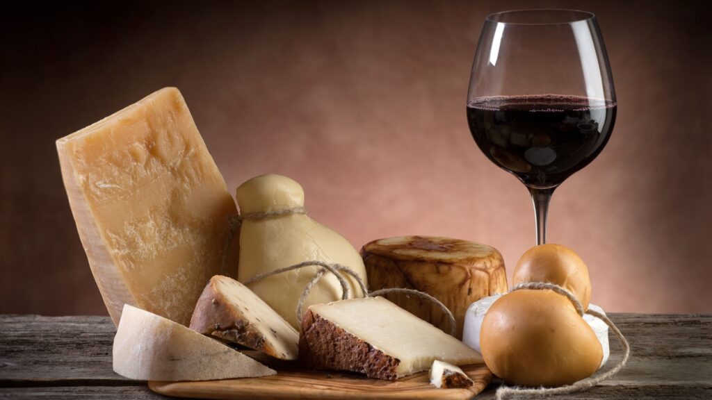 Il Rosso Toscano IGT biologico San Lorenzo è ottimo per accompagnare i formaggi.