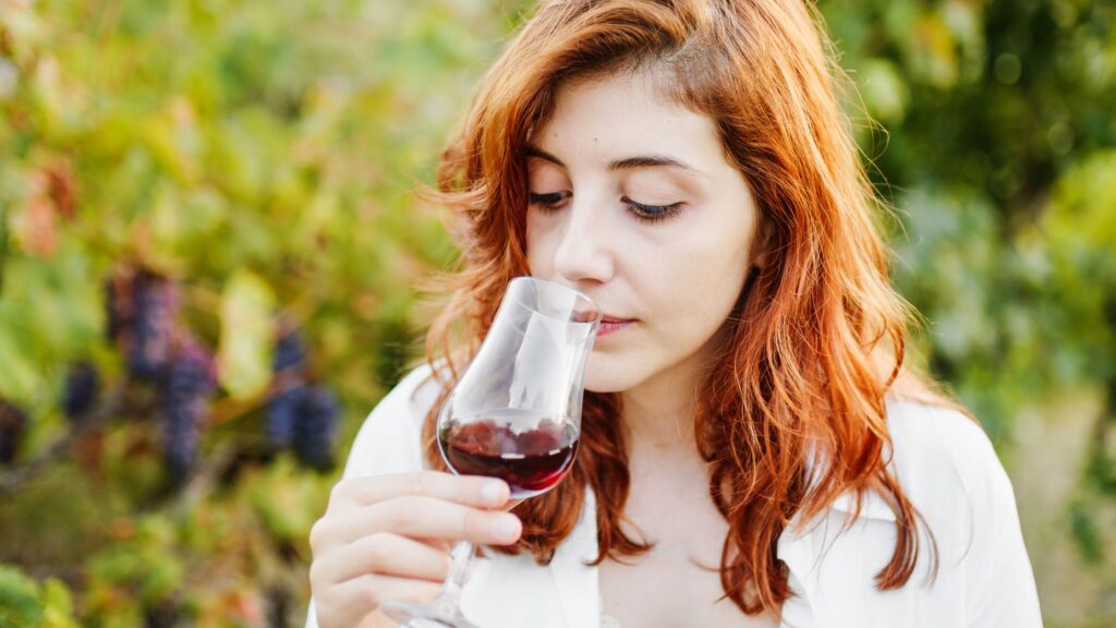 L'Enoteca San Lorenzo nasce per dare la possibilità a chiunque ami il buon vino di portare in tavola una bottiglia davvero esclusiva.