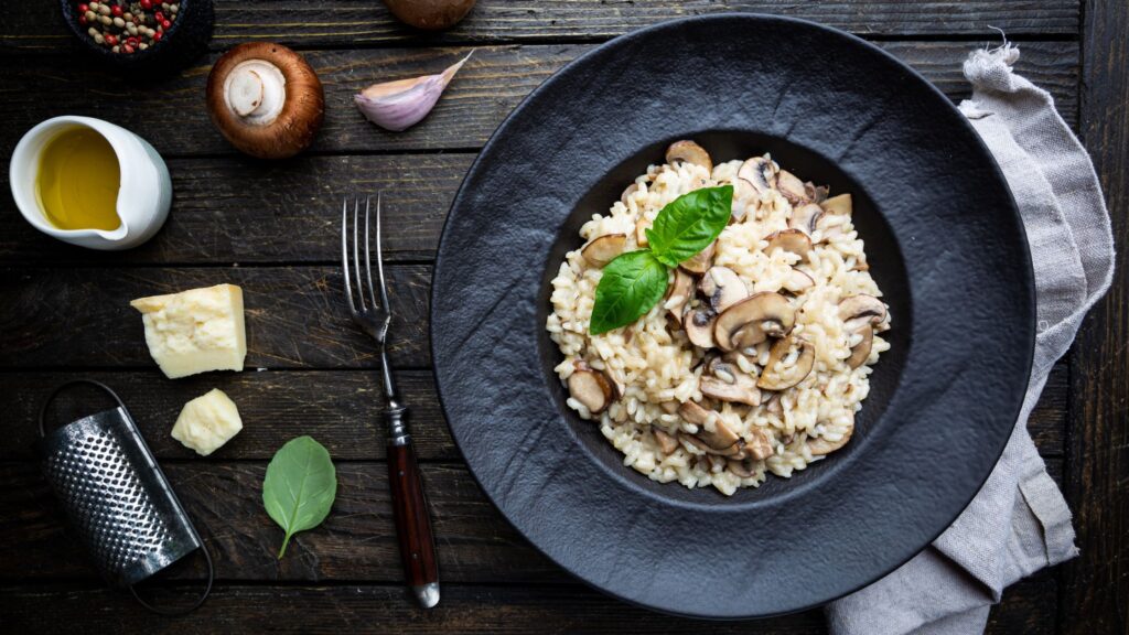Il segreto per un risotto ai funghi porcini davvero eccezionale sta nella scelta degli ingredienti.