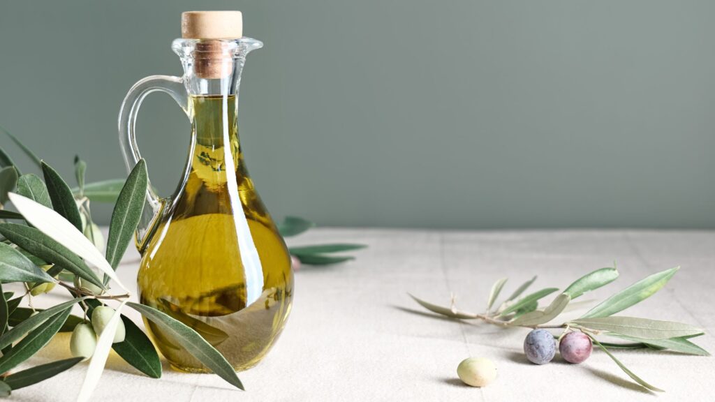 L'Olio extravergine di oliva è un perfetto regalo gourmet per Pasqua.